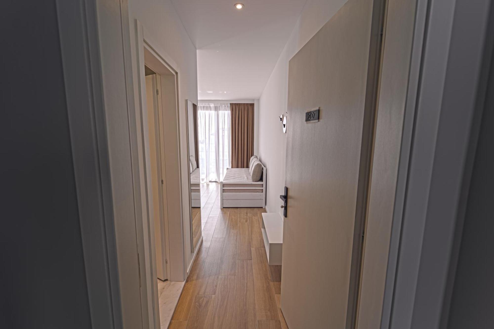 Hotel Vila 19 Dhërmi 외부 사진