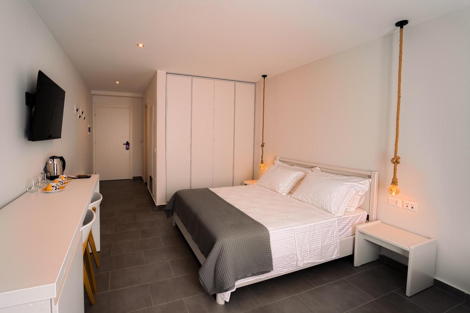 Hotel Vila 19 Dhërmi 외부 사진