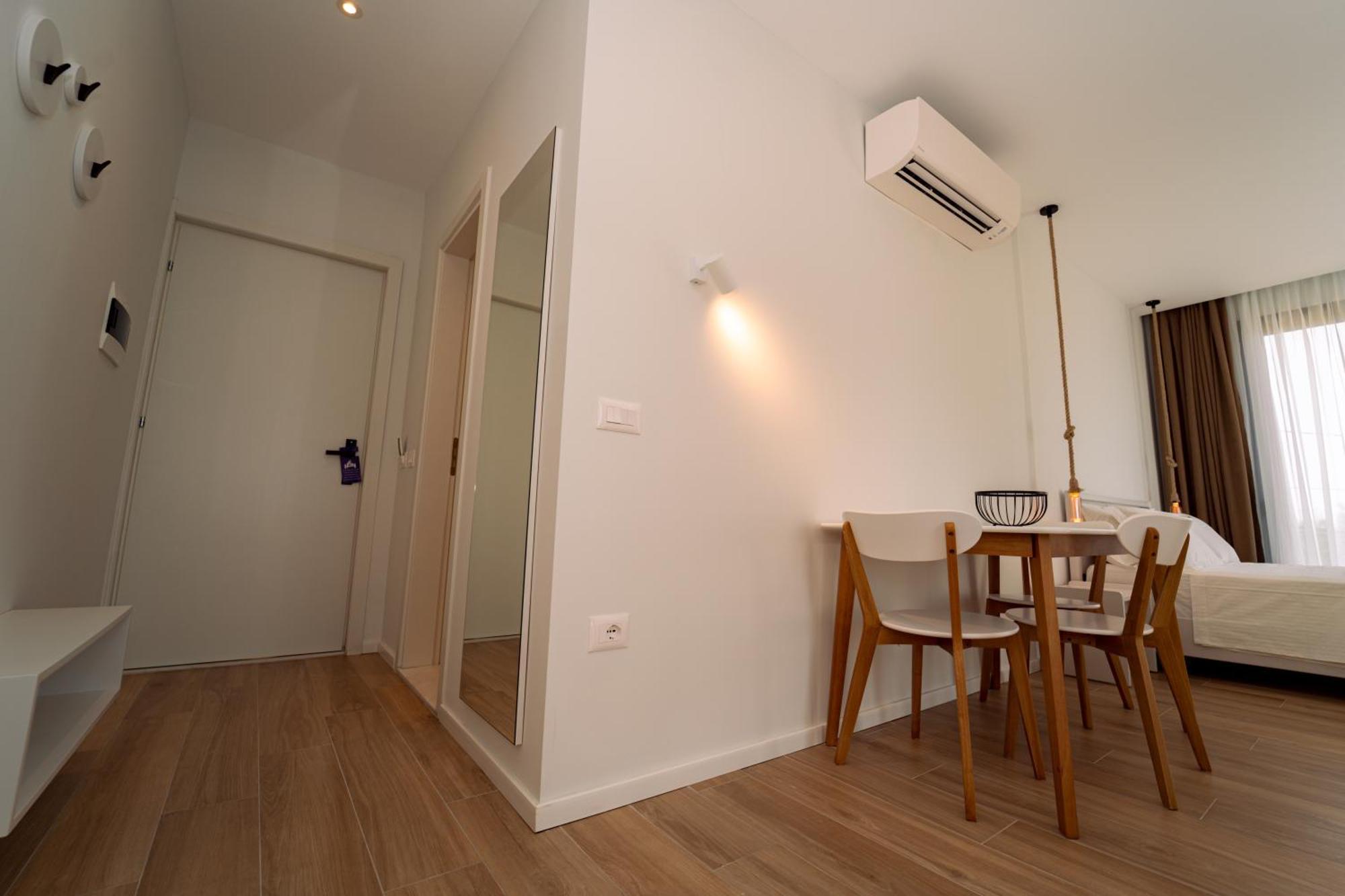 Hotel Vila 19 Dhërmi 외부 사진