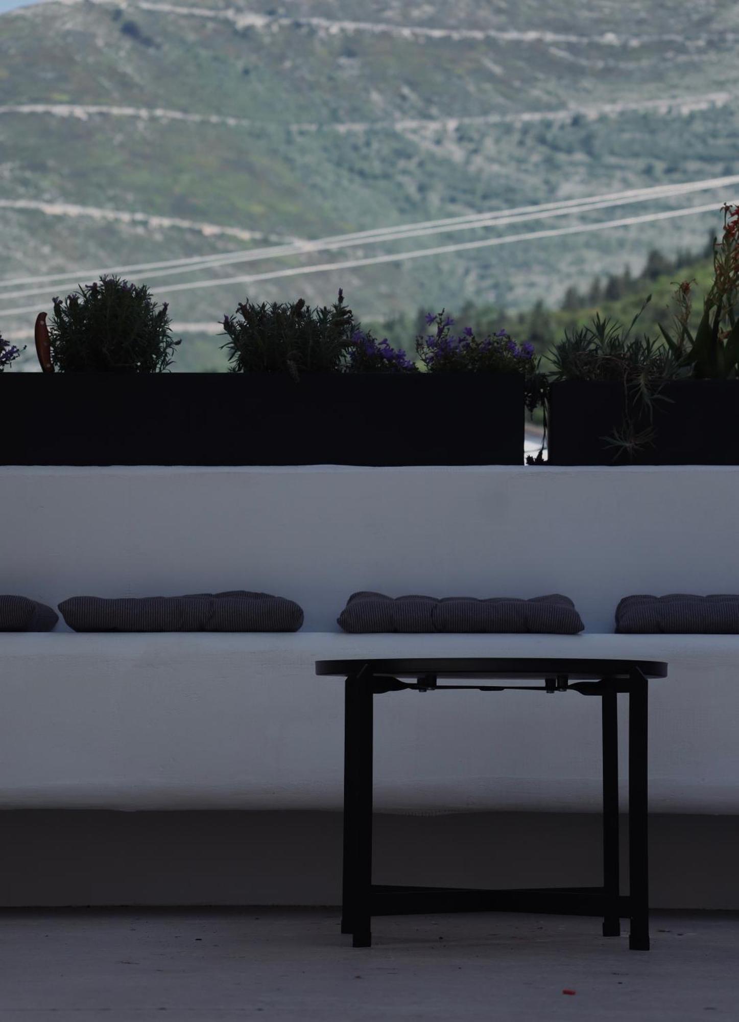 Hotel Vila 19 Dhërmi 외부 사진